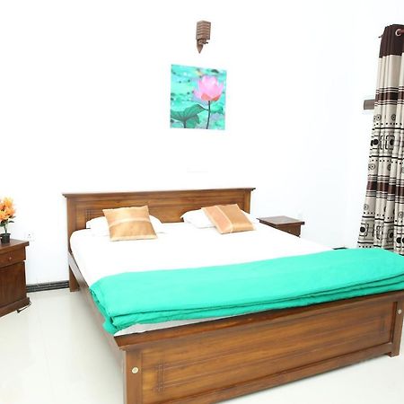 Lotus Dreams Guesthouse Weligama Dış mekan fotoğraf