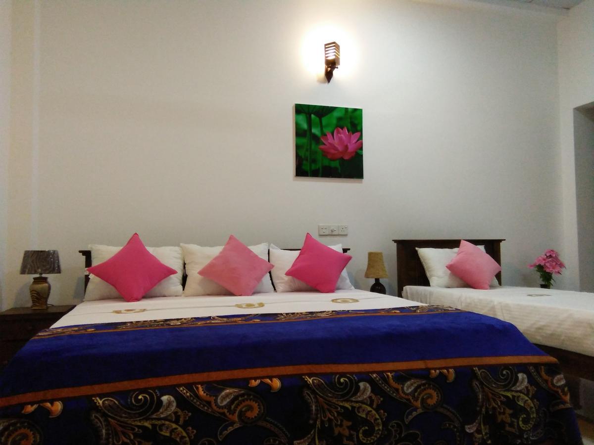 Lotus Dreams Guesthouse Weligama Dış mekan fotoğraf