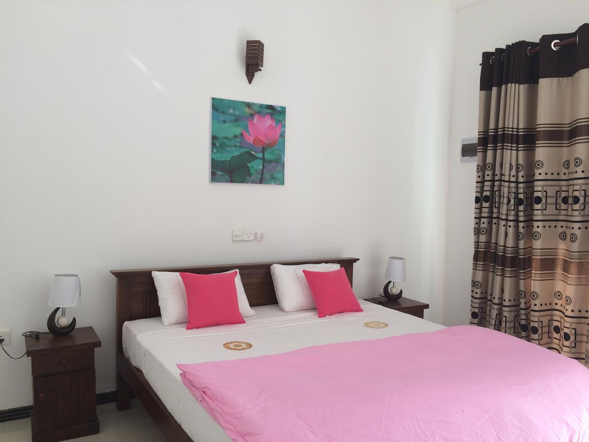 Lotus Dreams Guesthouse Weligama Dış mekan fotoğraf