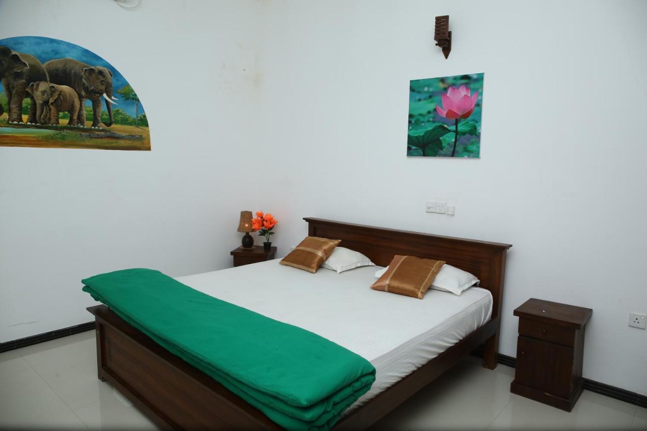 Lotus Dreams Guesthouse Weligama Dış mekan fotoğraf